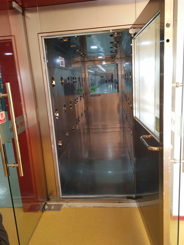 風(fēng)淋門的工作原理和可選配件分別有哪些？